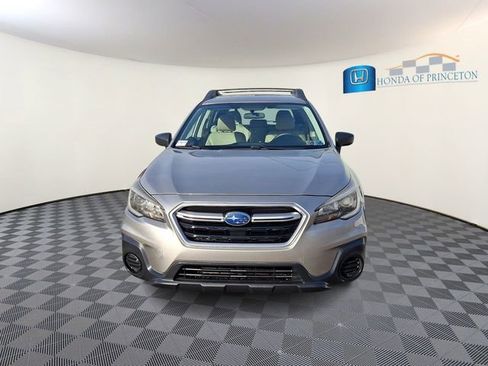 Used 2018 Subaru Outback 2.5i AWD/4WD image 2