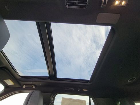 New 2025 Lincoln Navigator Reserve w/ Jet Appearance Package image 10