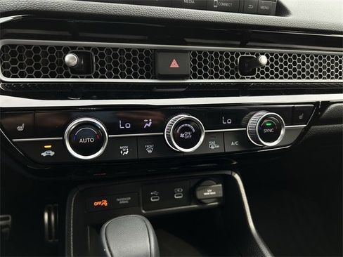 Used 2025 Honda Civic Sport image 22