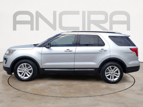 Used 2018 Ford Explorer XLT w/ Equipment Group 202A image 7