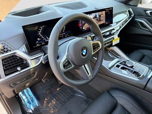 New 2026 BMW X6 M60i w/ Parking Assistance Package image 25