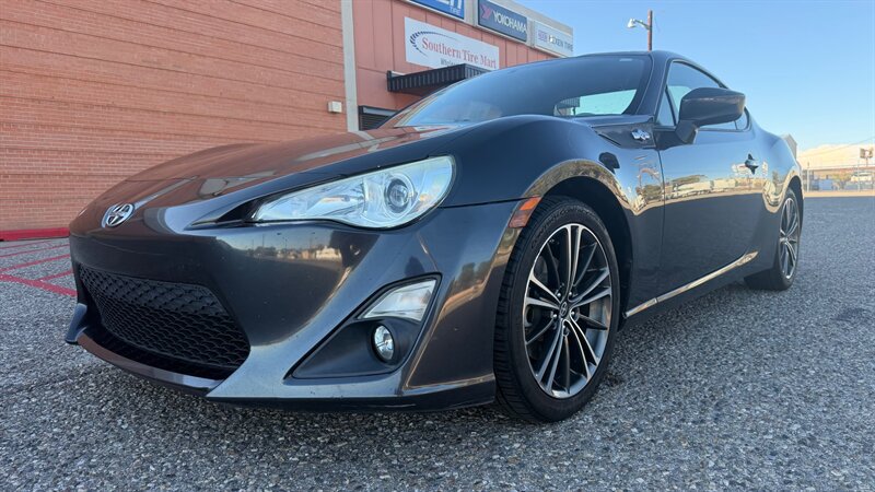 Used 2014 Scion FR-S RWD image 3