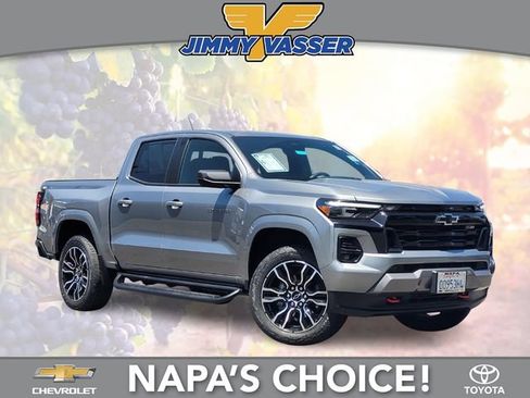 Used 2025 Chevrolet Colorado Z71 AWD/4WD image 1