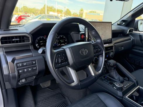 Used 2025 Toyota 4Runner TRD Off-Road Premium w/ Tow Technology Package AWD/4WD image 37
