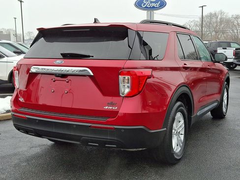 Certified 2023 Ford Explorer XLT image 6