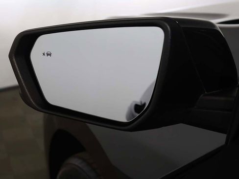 Used 2019 Chevrolet Equinox LT AWD/4WD image 32
