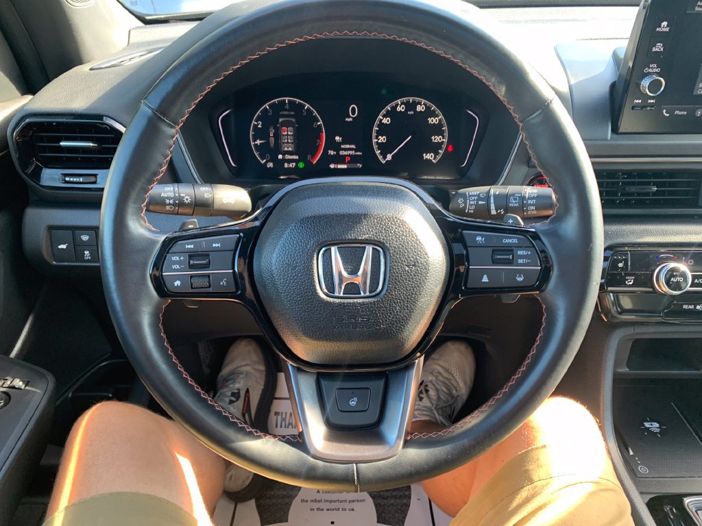 Used 2024 Honda Pilot TrailSport image 2