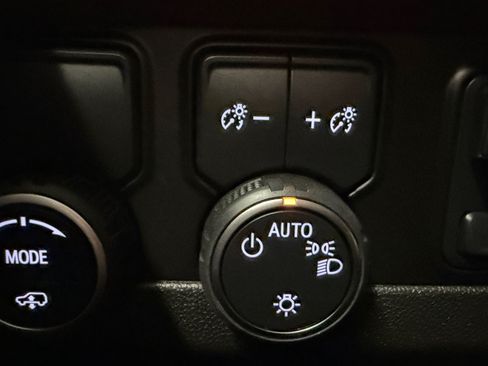 Used 2024 Chevrolet Tahoe High Country RWD image 40