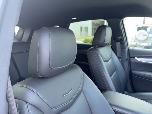 Used 2023 Cadillac XT5 Luxury image 11