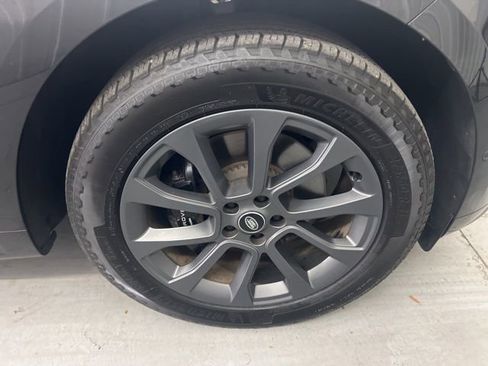 Used 2024 Land Rover Range Rover Sport Dynamic SE image 25