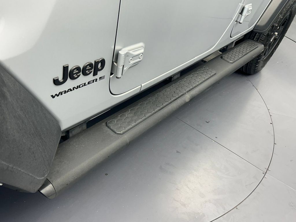 Used 2024 Jeep Wrangler Unlimited Sport AWD/4WD image 25