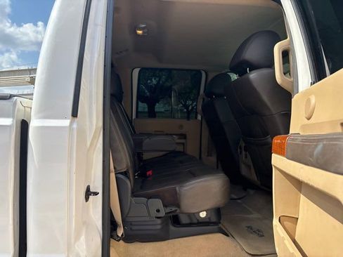 Used 2015 Ford F250 King Ranch w/ FX4 Off-Road Package image 58