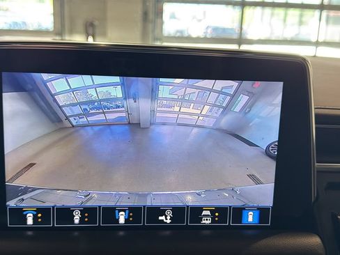 Used 2021 GMC Yukon SLT w/ SLT Luxury Plus Package AWD/4WD image 37