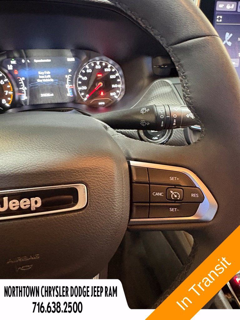 Used 2023 Jeep Compass Latitude w/ Convenience Group AWD/4WD image 23