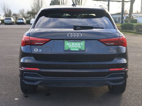 Used 2024 Audi Q3 2.0T Premium image 5