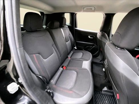 Certified 2023 Jeep Renegade Trailhawk image 24