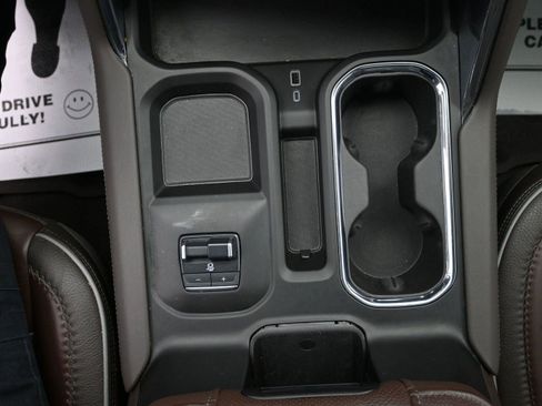 Used 2024 GMC Sierra 2500 Denali w/ Denali Reserve Package image 35