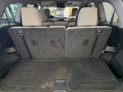 Used 2016 Honda Pilot Touring image 17