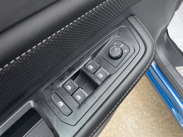 Used 2026 Volkswagen Atlas Cross Sport SE FWD image 21