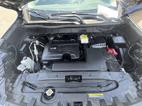 Used 2023 Nissan Pathfinder SL FWD image 31