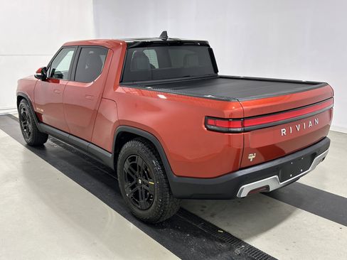 Used 2022 Rivian R1T Adventure AWD/4WD image 3