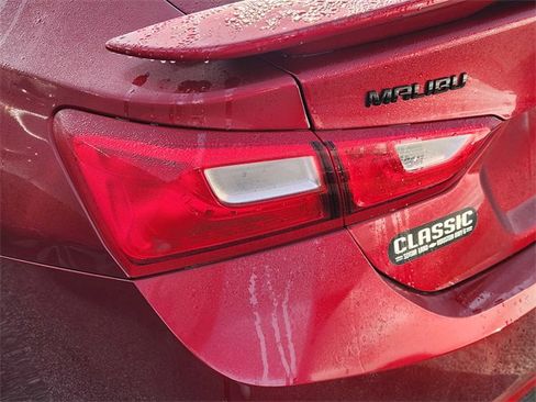Used 2021 Chevrolet Malibu RS image 7