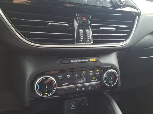Certified 2022 Ford Escape SEL AWD/4WD image 19