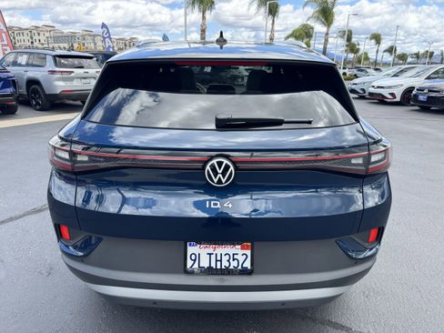 Used 2023 Volkswagen ID.4 Pro S Plus RWD image 9