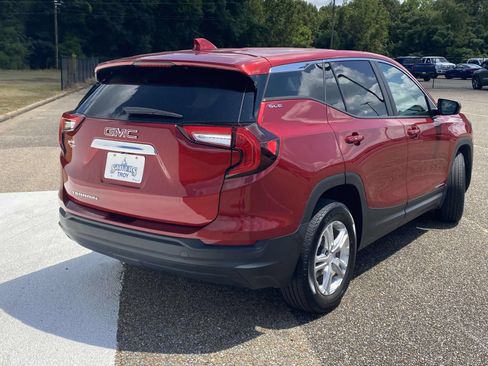 Used 2023 GMC Terrain SLE FWD image 7