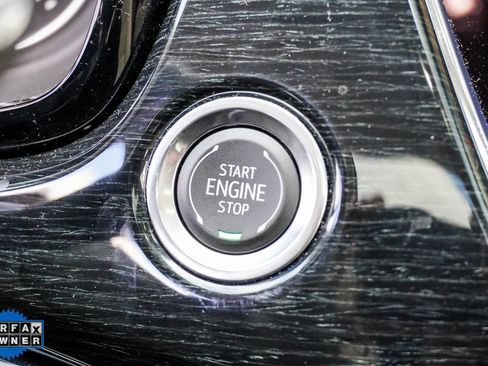 Used 2025 Cadillac XT6 Premium Luxury image 30