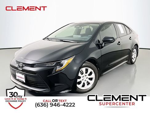 Used 2025 Toyota Corolla LE FWD image 1