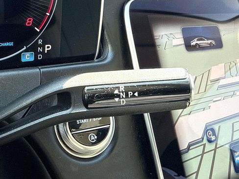 Used 2025 Mercedes-Benz E 350 4MATIC Sedan image 37