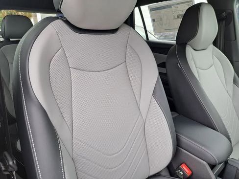 New 2026 Volkswagen Tiguan SE R-Line FWD image 14