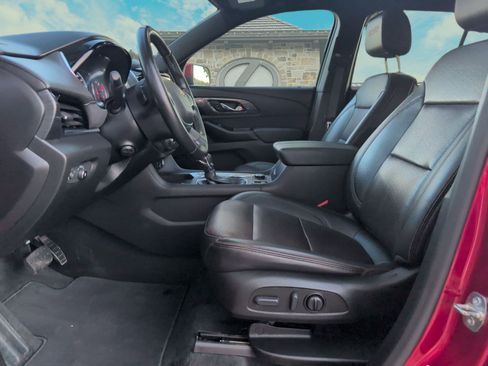 Used 2023 Chevrolet Traverse High Country image 8