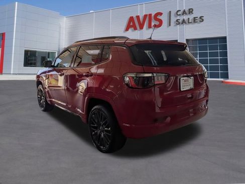 Used 2023 Jeep Compass Limited image 9