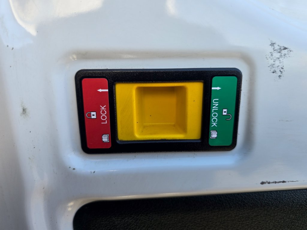 Used 2018 Ford Transit 250 148 Medium Roof RWD image 14