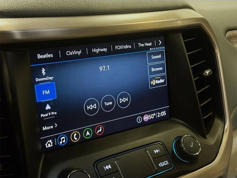 Used 2020 GMC Acadia Denali w/ Technology Package image 18
