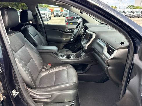 Used 2021 GMC Acadia SLT AWD/4WD image 25