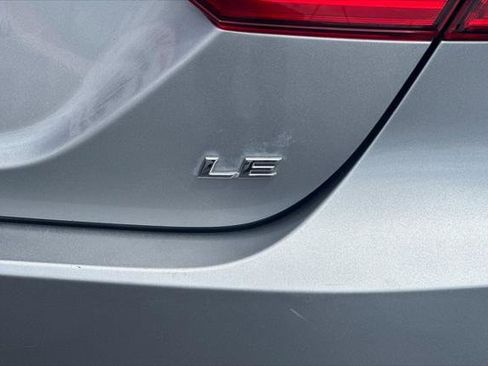 Certified 2019 Toyota Camry LE FWD image 29