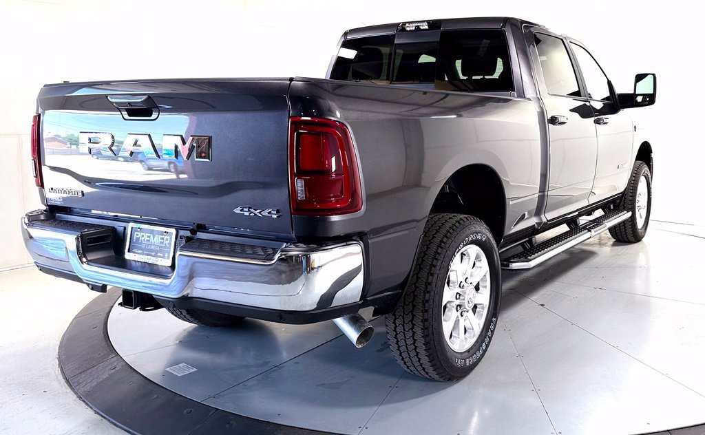 New 2026 RAM 2500 Laramie AWD/4WD image 4
