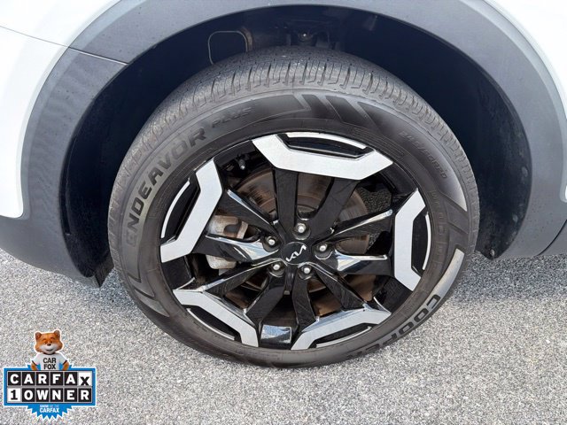Used 2024 Kia Telluride EX w/ EX Captain's Chair Package AWD/4WD image 12
