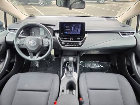 Used 2024 Toyota Corolla LE FWD image 29