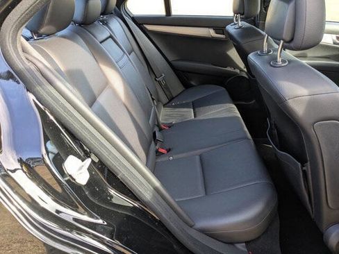Used 2014 Mercedes-Benz C 250 Sedan image 33