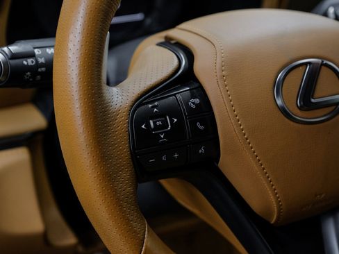 Used 2021 Lexus LC 500 Coupe w/ Performance Package image 22