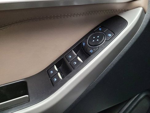 Used 2021 Ford Explorer Limited w/ Equipment Group 301A AWD/4WD image 27