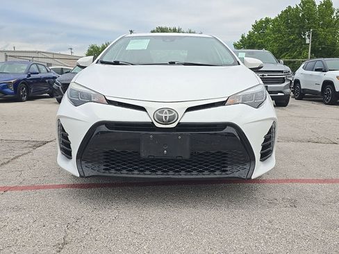 Used 2018 Toyota Corolla SE w/ Body Protection Package FWD image 2