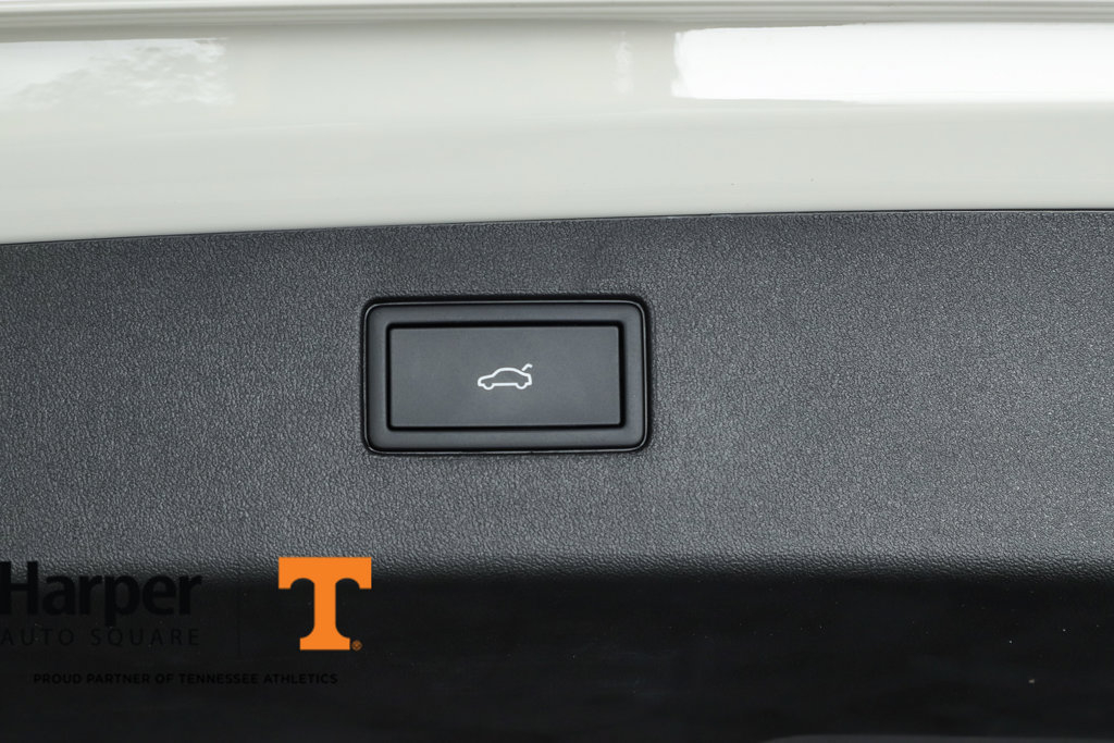 Used 2025 Volkswagen Tiguan SE R-Line FWD image 30