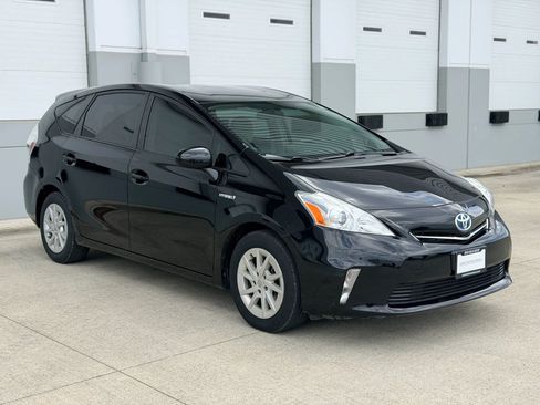 Used 2012 Toyota Prius V Two FWD image 7