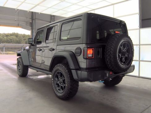 Used 2023 Jeep Wrangler Unlimited w/ Cold Weather Group AWD/4WD image 4
