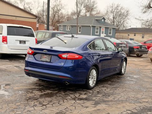 Used 2015 Ford Fusion SE w/ Equipment Group 502A image 4